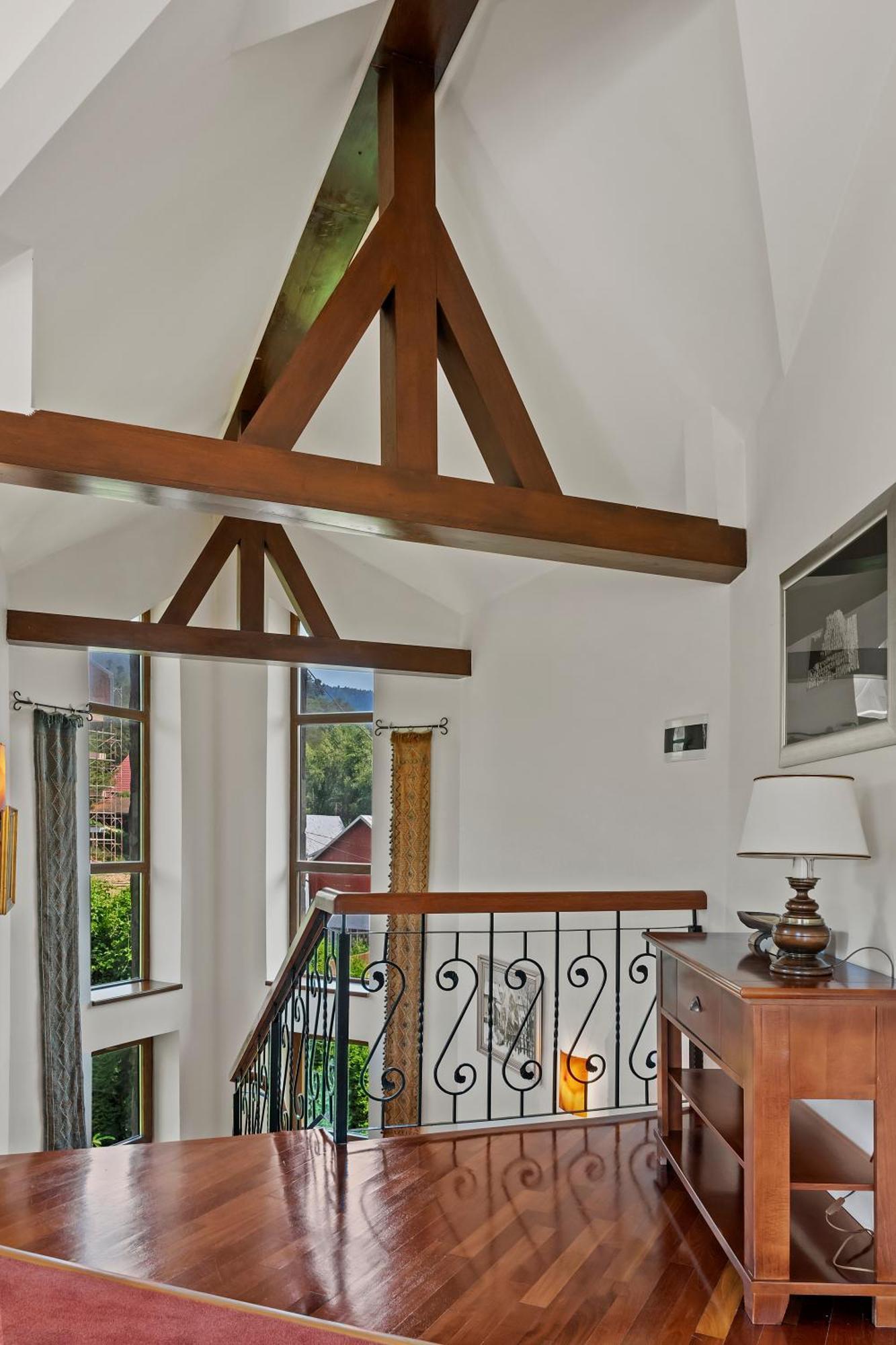 Wine Cellar Villa With Beautiful Garden In Sinaia - Busteni Poiana Tapului Екстериор снимка
