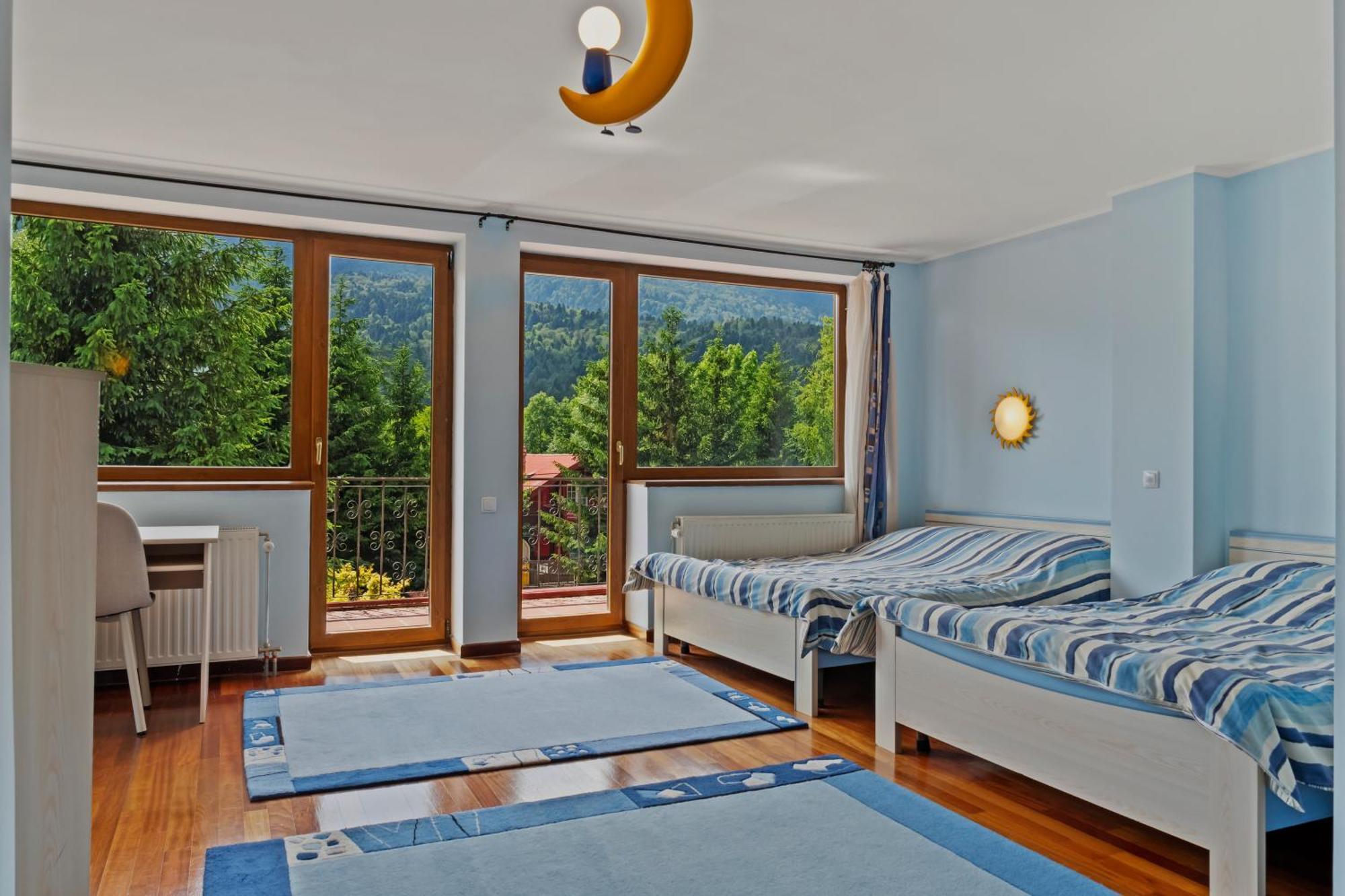 Wine Cellar Villa With Beautiful Garden In Sinaia - Busteni Poiana Tapului Екстериор снимка