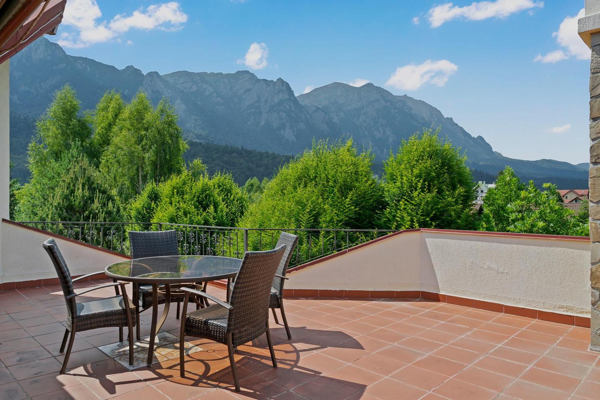 Wine Cellar Villa With Beautiful Garden In Sinaia - Busteni Poiana Tapului Екстериор снимка
